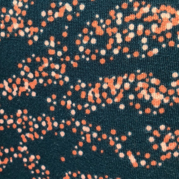 Lularoe Perfect T - Picture 3 of 5